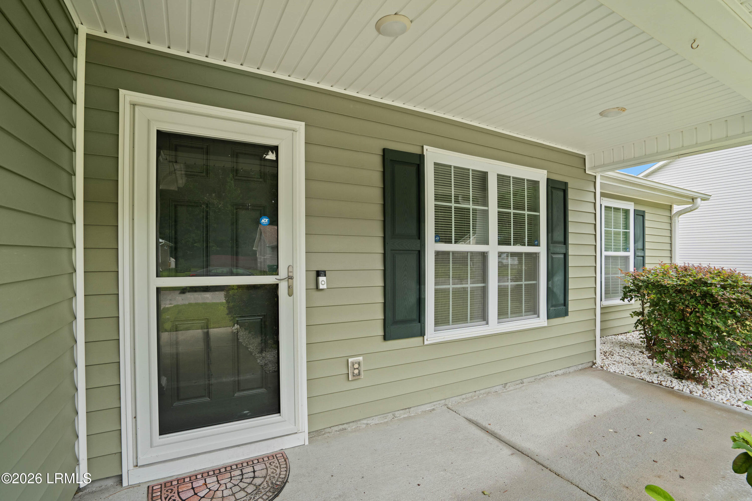 464 Ridgeland Lakes Drive Ridgeland, SC 29936 - Photo 5 of 43 464 Ridgeland Lakes-6