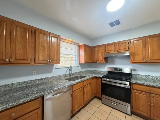 $2,200 | 4812 Trenton Street, Metairie, LA 70006