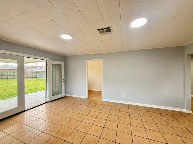 $2,200 | 4812 Trenton Street, Metairie, LA 70006