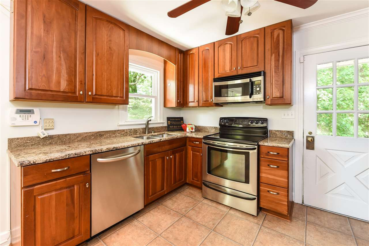 5403 Springfield Drive Raleigh, NC 27609 - Photo 9 of 25 Kitchen