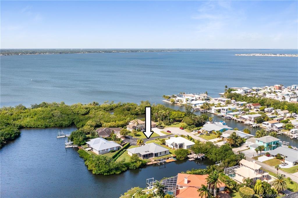 103 Aqua Ra Drive Jensen Beach, FL 34957 - Photo 44 of 48 a view of a terrace