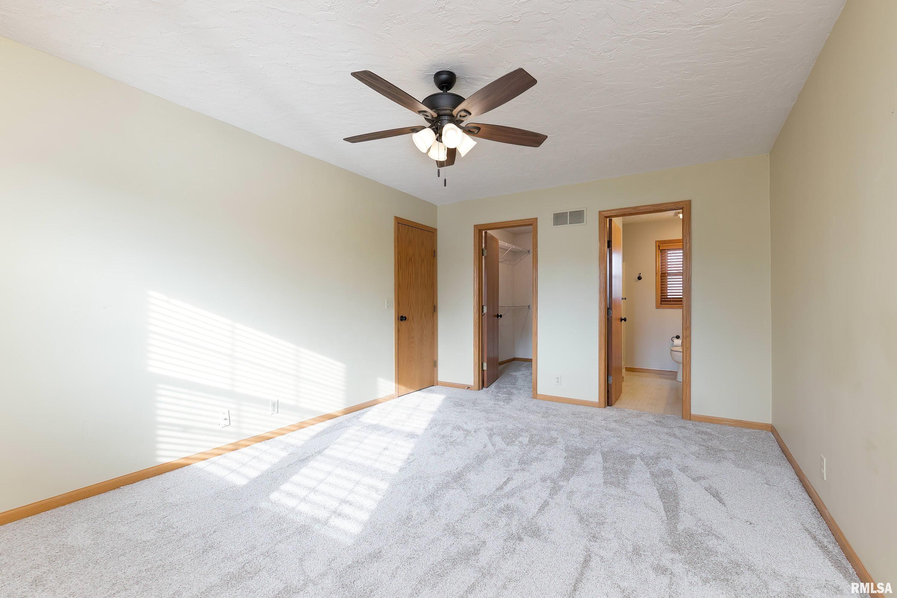 2350 Hunter Road Bettendorf, IA 52722 - Photo 17 of 35 Gallery Image 17