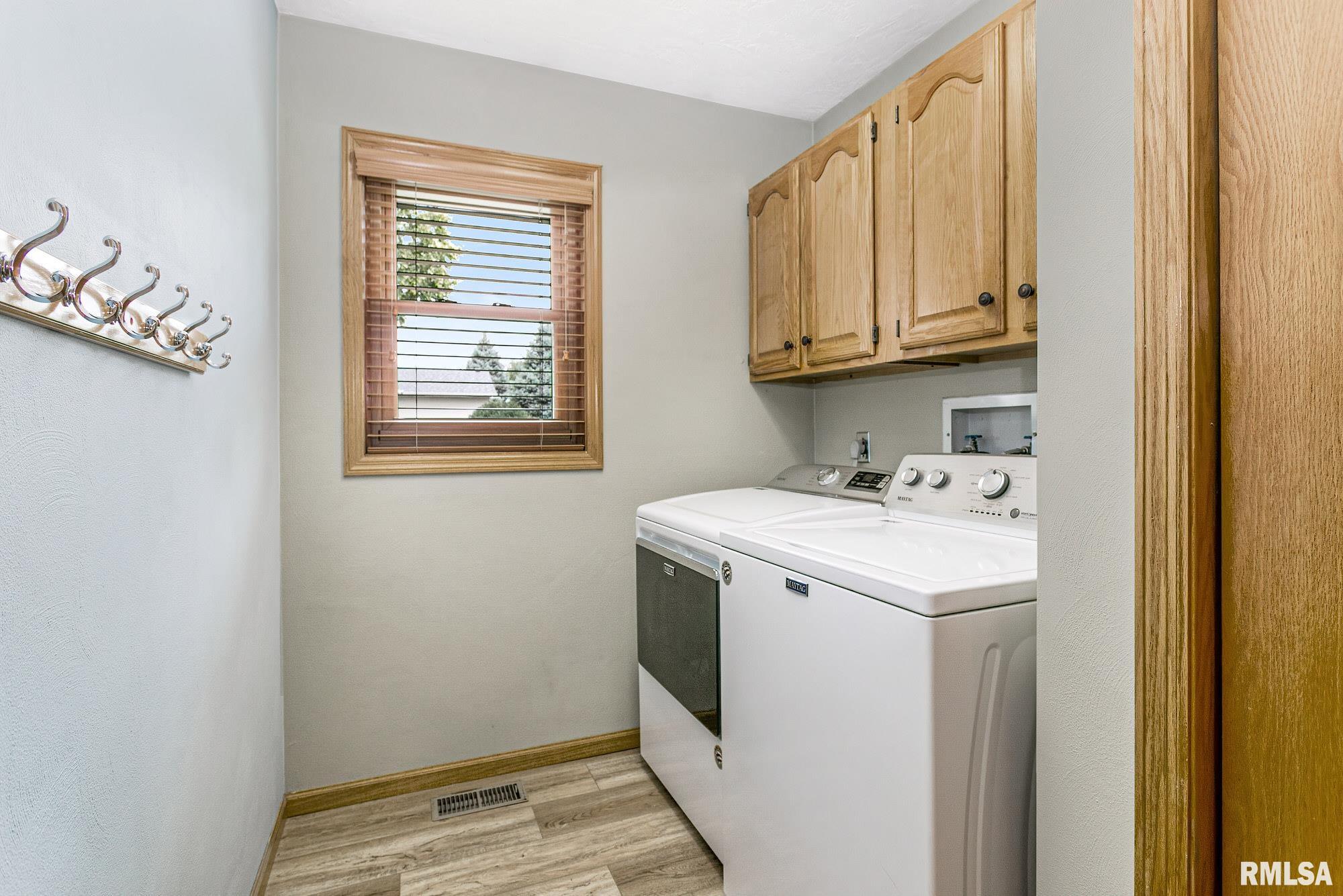 2350 Hunter Road Bettendorf, IA 52722 - Photo 20 of 35 Gallery Image 20