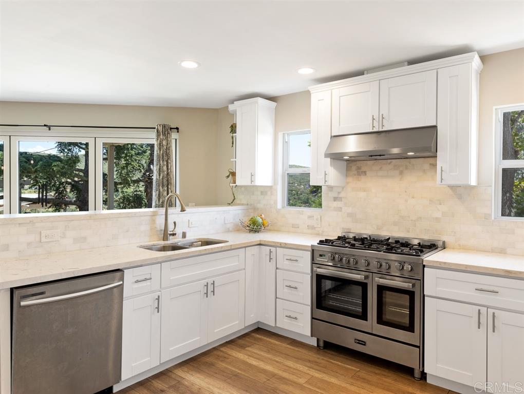 15055 Eastvale Road Poway, CA 92064 - Photo 6 of 25
