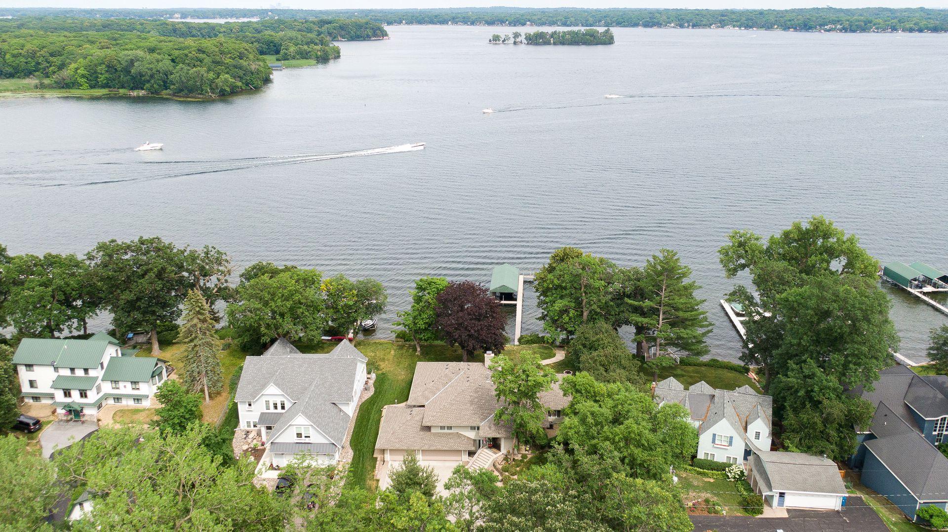 205 West Point Road Tonka Bay, MN 55331 - Photo 4 of 61