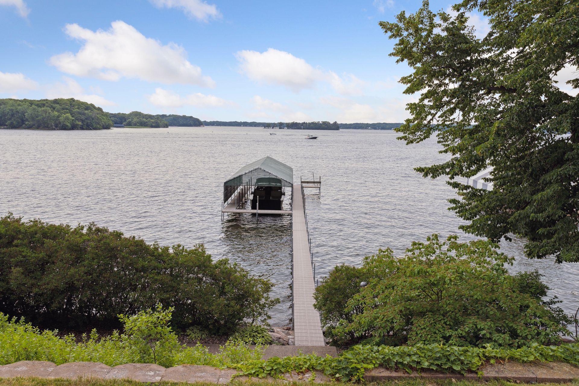 205 West Point Road Tonka Bay, MN 55331 - Photo 5 of 61