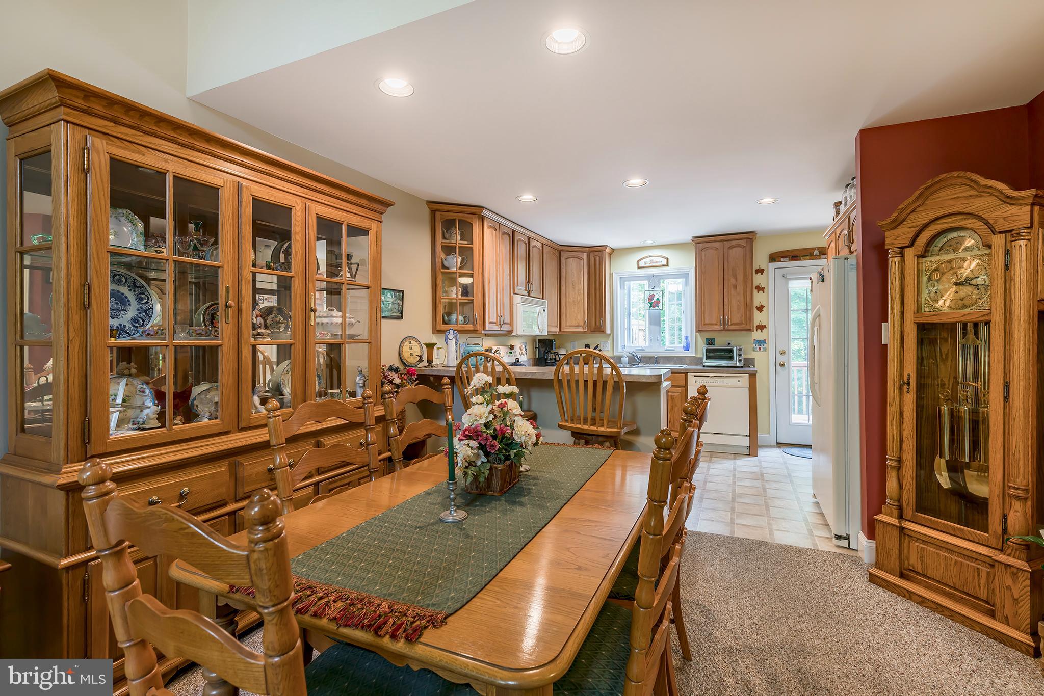 436 Rabbit Hill Lane Lancaster, PA 17603 - Photo 8 of 41 Gallery Image 8