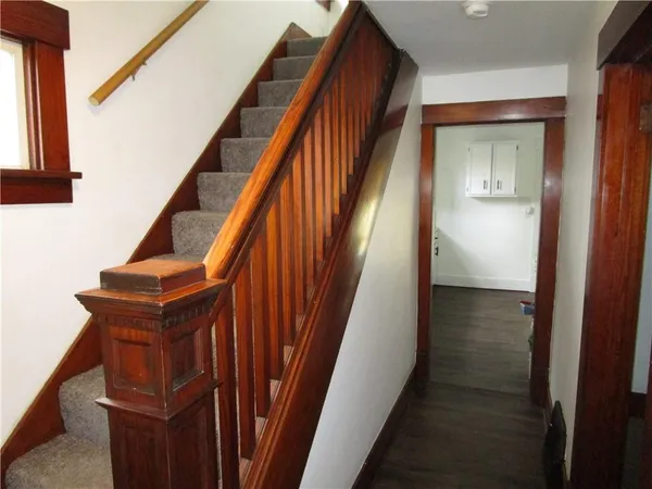 $209,000 | 2019 Parkdale Avenue, Hermitage, PA 16148