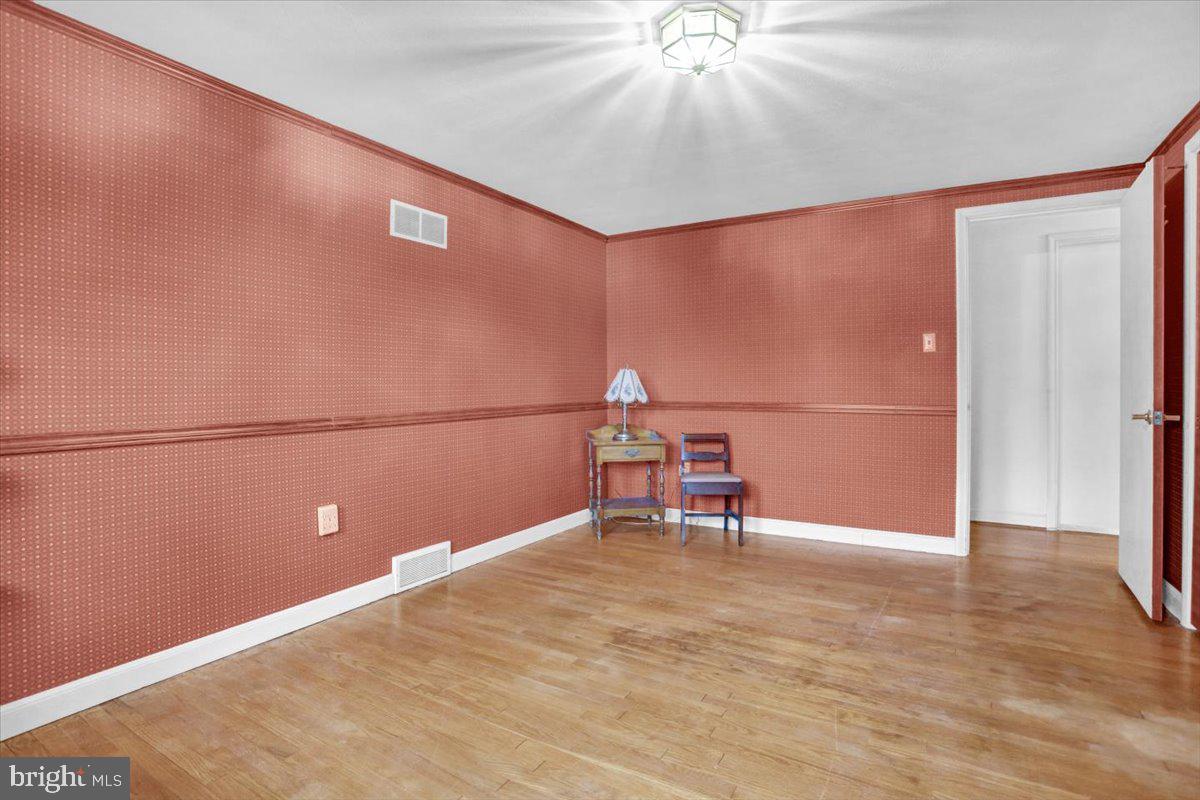 33 Kings Boulevard Reading, PA 19607 - Photo 14 of 37