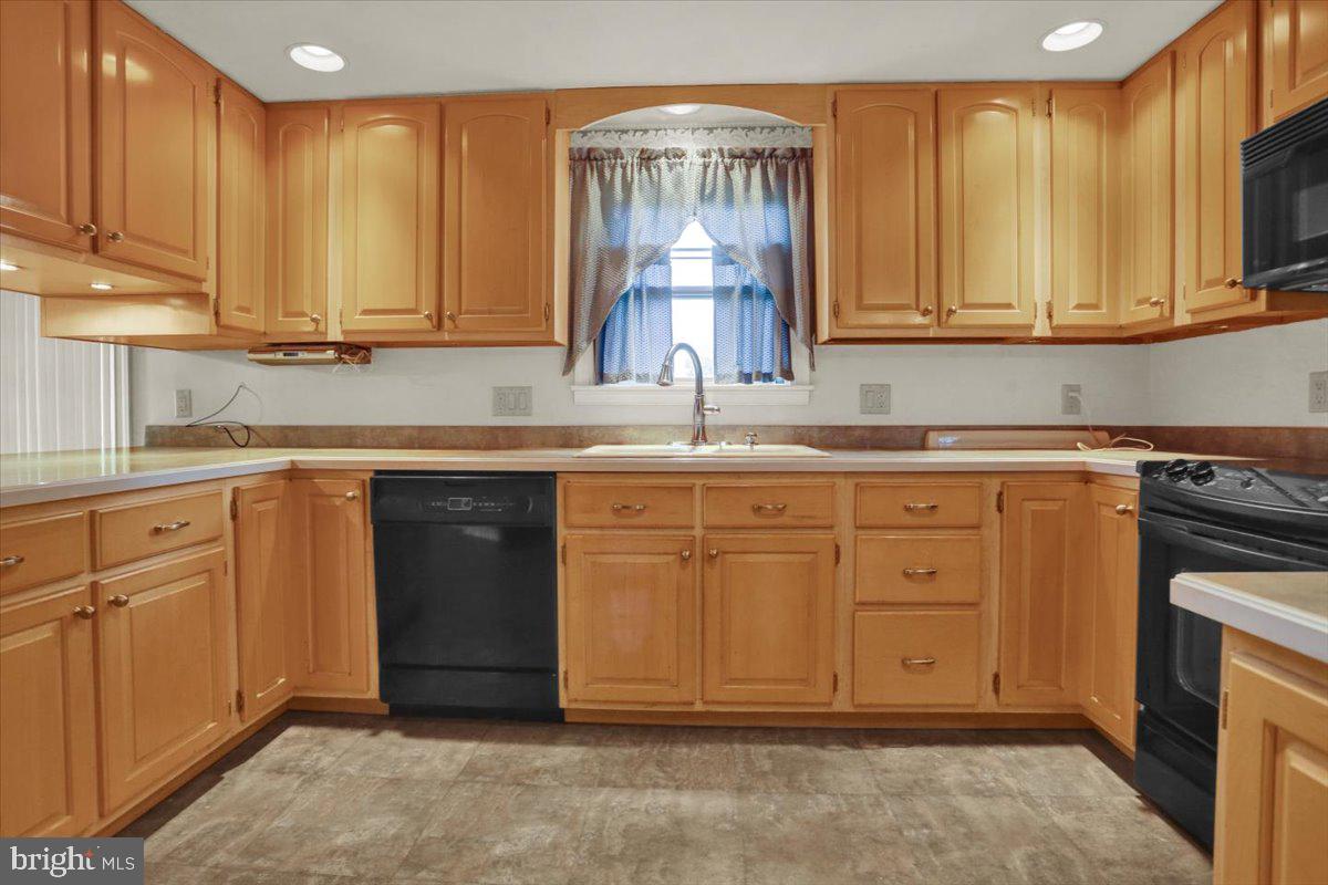 33 Kings Boulevard Reading, PA 19607 - Photo 24 of 37