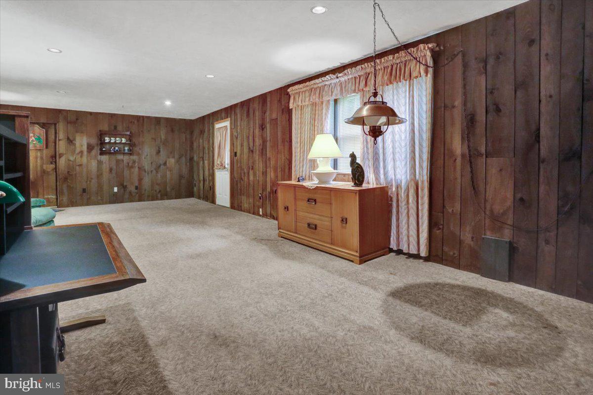 33 Kings Boulevard Reading, PA 19607 - Photo 26 of 37