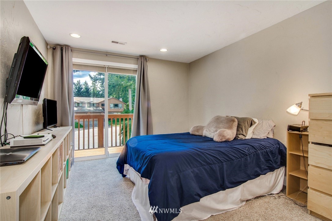15113 Southeast 141st Place Renton, WA 98059 - Photo 16 of 25 Gallery Image 16