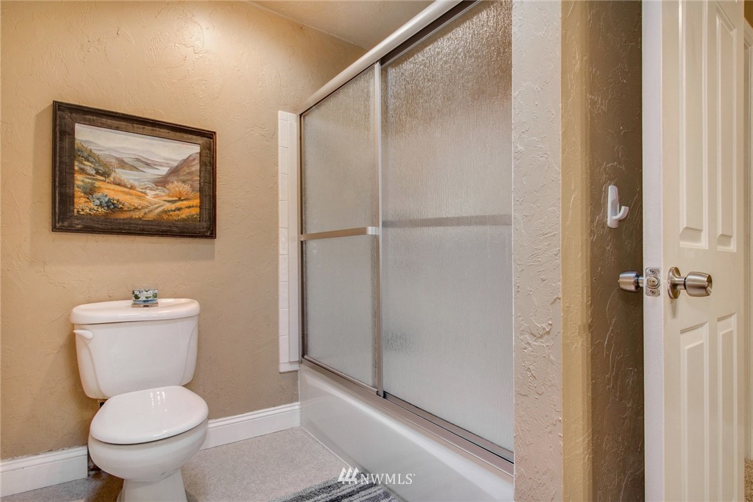 15113 Southeast 141st Place Renton, WA 98059 - Photo 18 of 25 Gallery Image 18