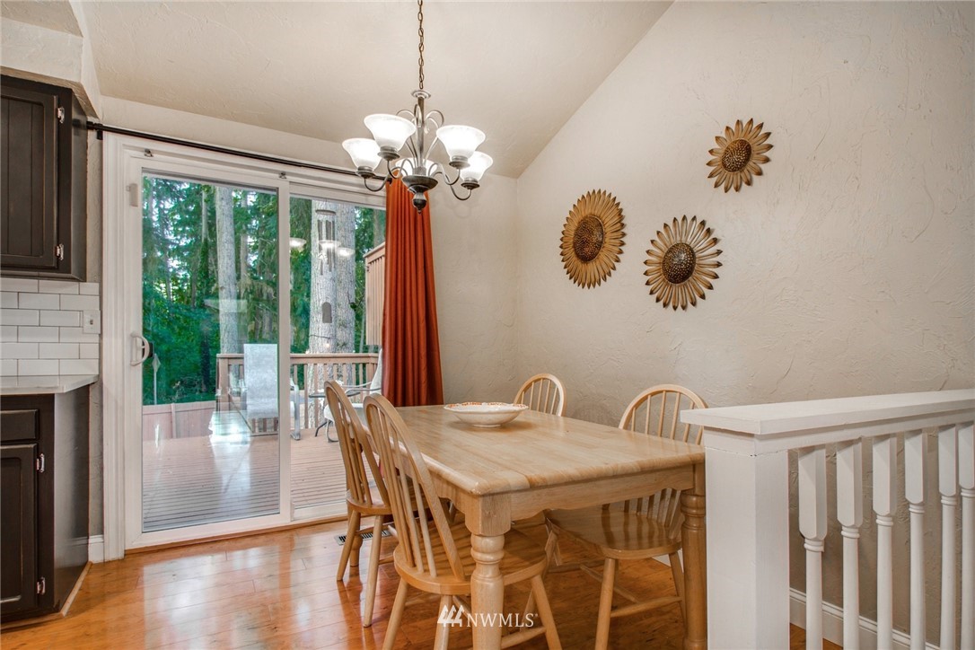 15113 Southeast 141st Place Renton, WA 98059 - Photo 9 of 25 Gallery Image 9