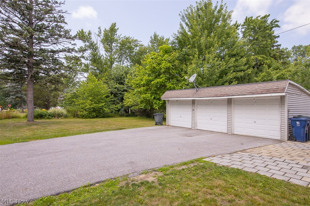 912 Cambridge Road, Unit B Cleveland Heights, OH 44121 - Photo 30 of 34