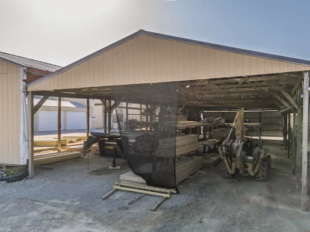 $4,000,000 | 1100 Winchester Highway, Fayetteville, TN 37334