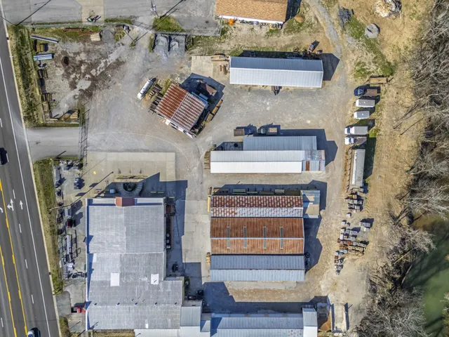 $4,000,000 | 1100 Winchester Highway, Fayetteville, TN 37334