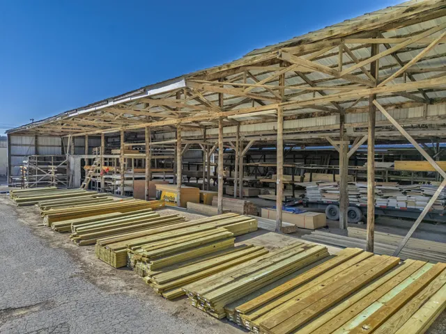 $4,000,000 | 1100 Winchester Highway, Fayetteville, TN 37334