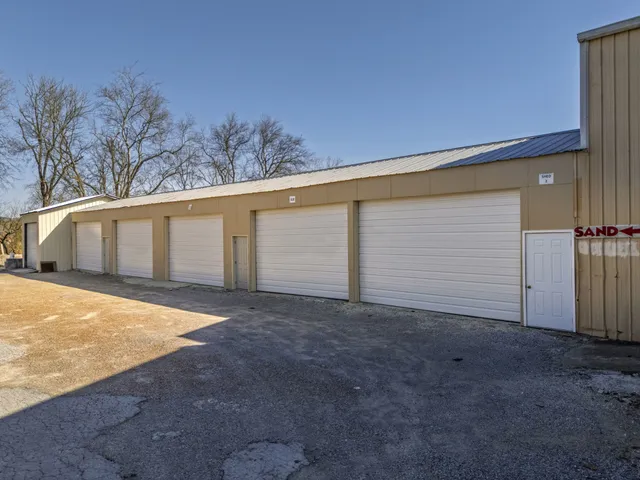 $4,000,000 | 1100 Winchester Highway, Fayetteville, TN 37334