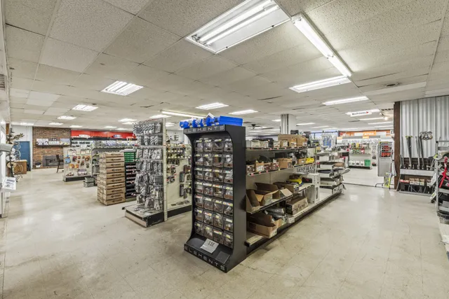 $4,000,000 | 1100 Winchester Highway, Fayetteville, TN 37334