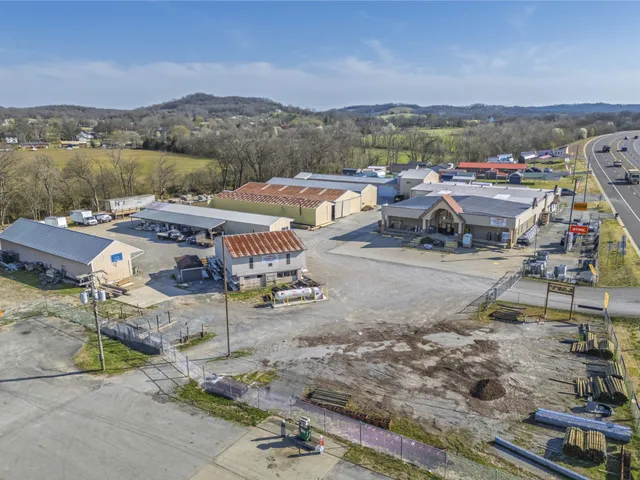 $4,000,000 | 1100 Winchester Highway, Fayetteville, TN 37334