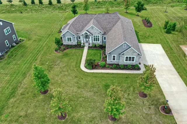 $1,149,000 | 3127 Monona Court, Summit, WI 53066