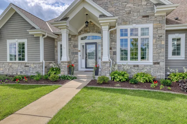 $1,149,000 | 3127 Monona Court, Summit, WI 53066