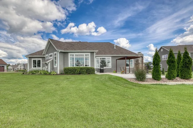 $1,149,000 | 3127 Monona Court, Summit, WI 53066