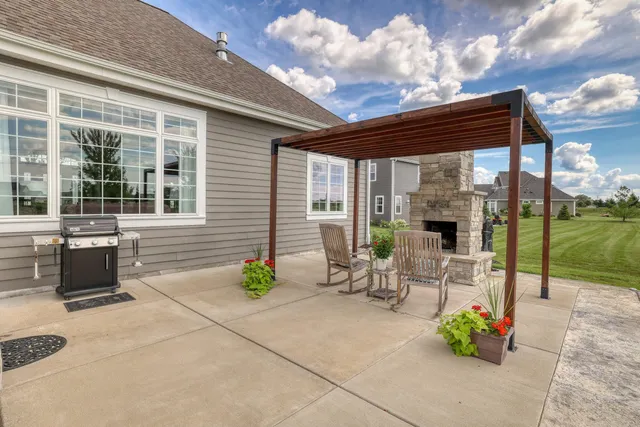 $1,149,000 | 3127 Monona Court, Summit, WI 53066