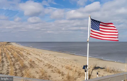 $799,999 | 2851 South Bayshore Drive, Milton, DE 19968