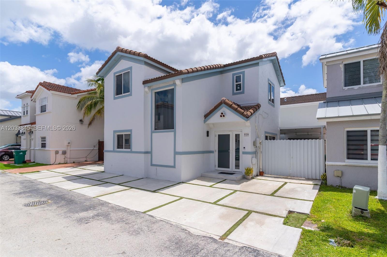 979 Northwest 126th Path Miami, FL 33182 - Photo 3 of 45