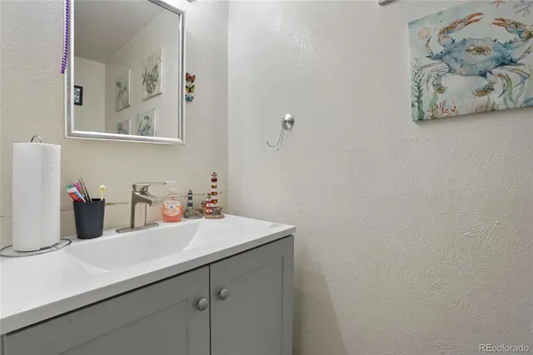 $850,000 | 14046 East 22nd Place, Aurora, CO 80011
