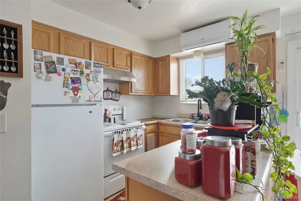 $850,000 | 14046 East 22nd Place, Aurora, CO 80011