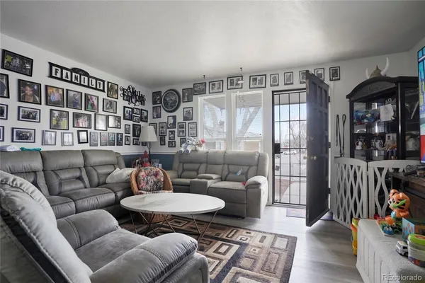 $850,000 | 14046 East 22nd Place, Aurora, CO 80011