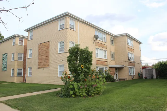 $1,380,000 | 7649 West Irving Park Road, Chicago, IL 60634