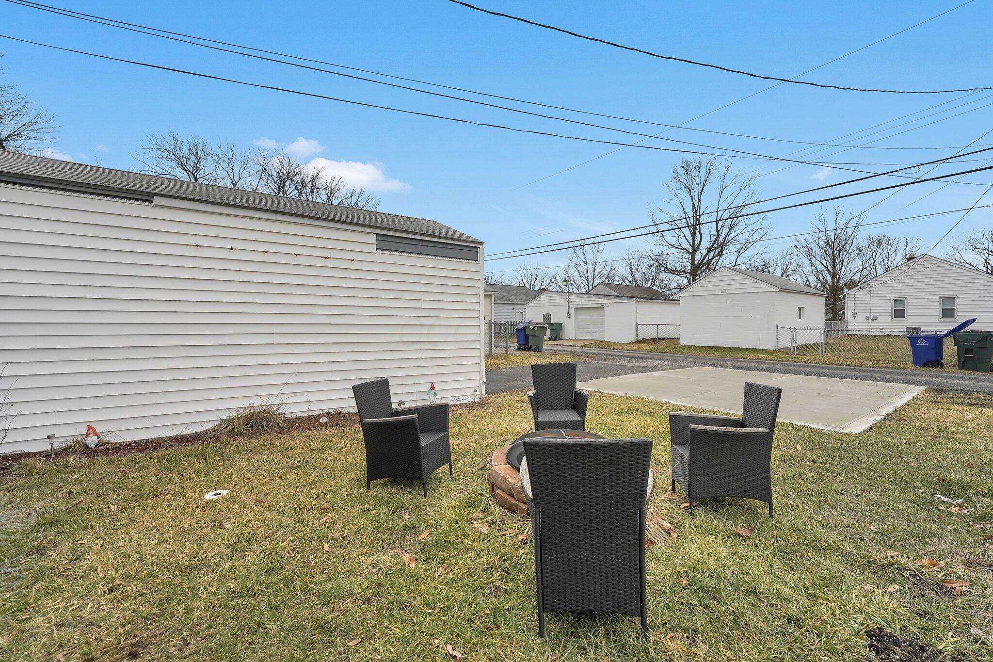 581 Morse Road Columbus, OH 43214 - Photo 24 of 26 Entertain by the firepit