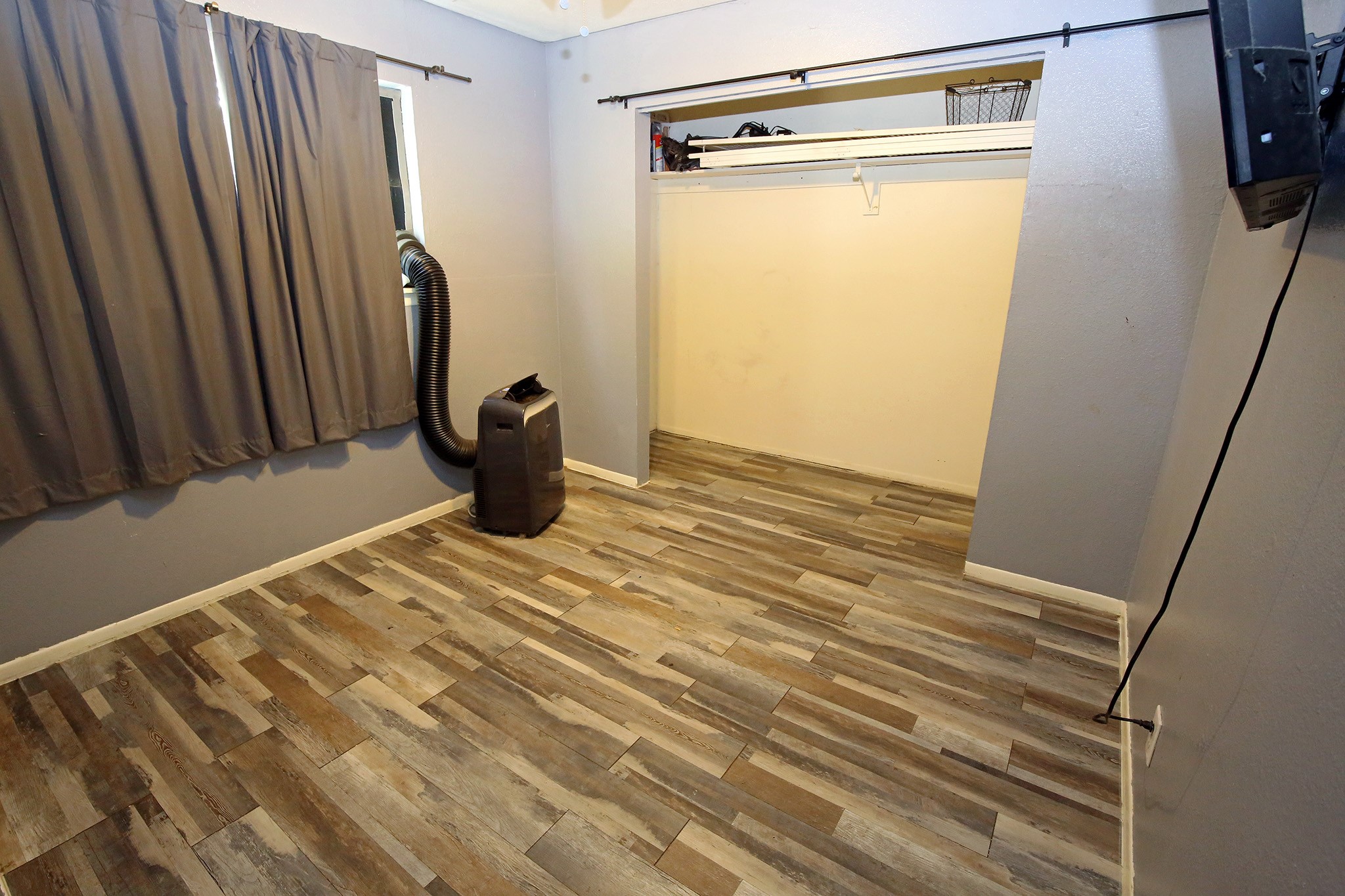 4406 FM 646 Road Santa Fe, TX 77510 - Photo 20 of 26 Bedroom in the Garage Apartment