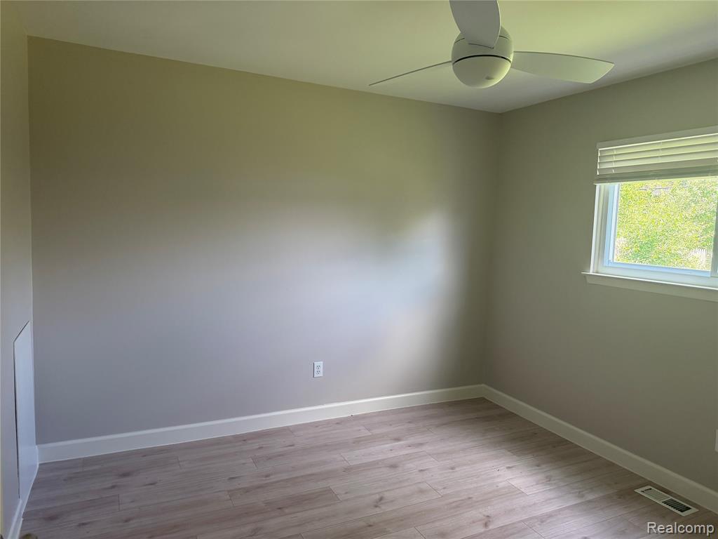 934 Harvard Road Berkley, MI 48072 - Photo 12 of 22