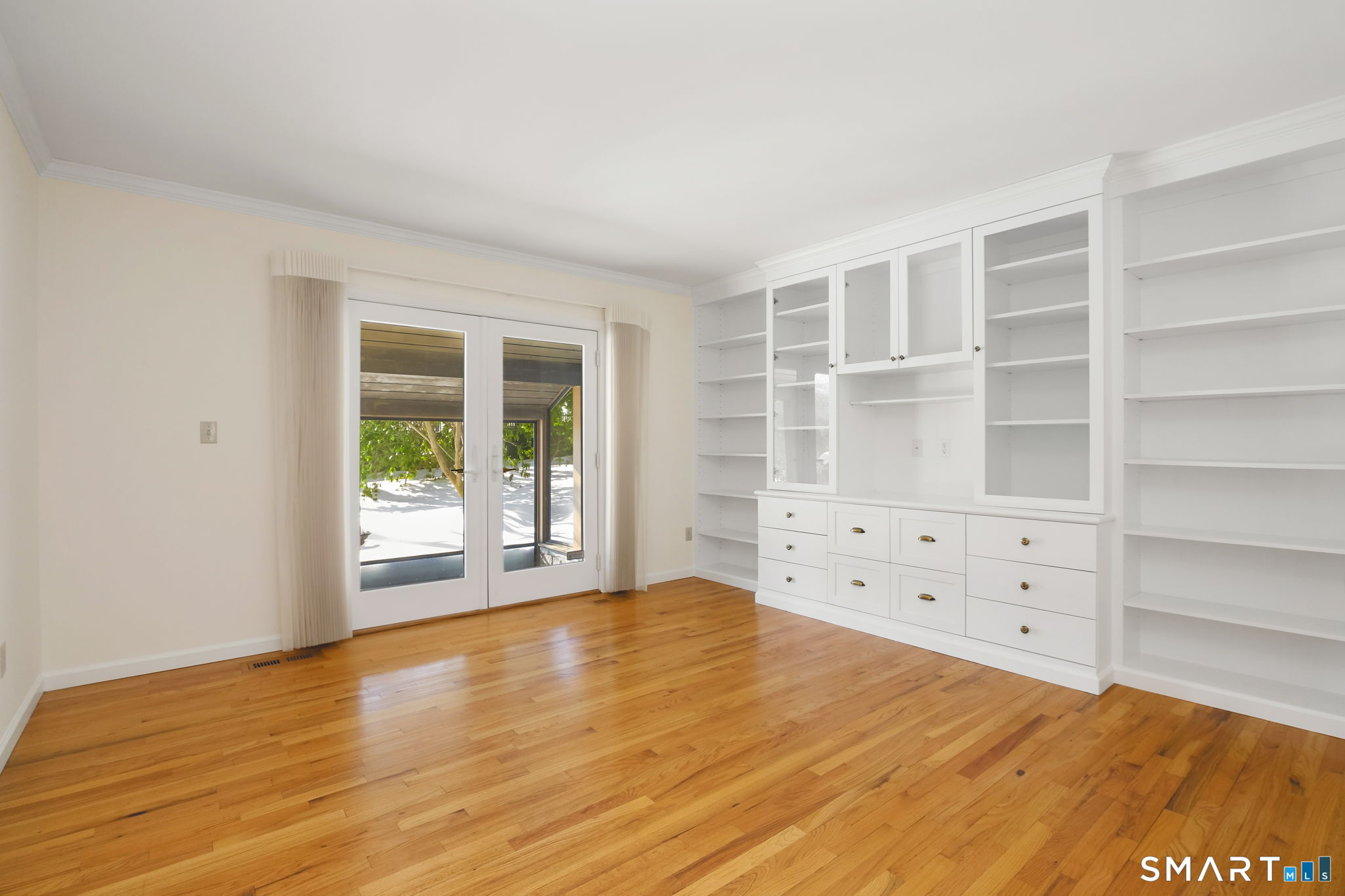 59 Emerald Lane Stamford, CT 06905 - Photo 17 of 37