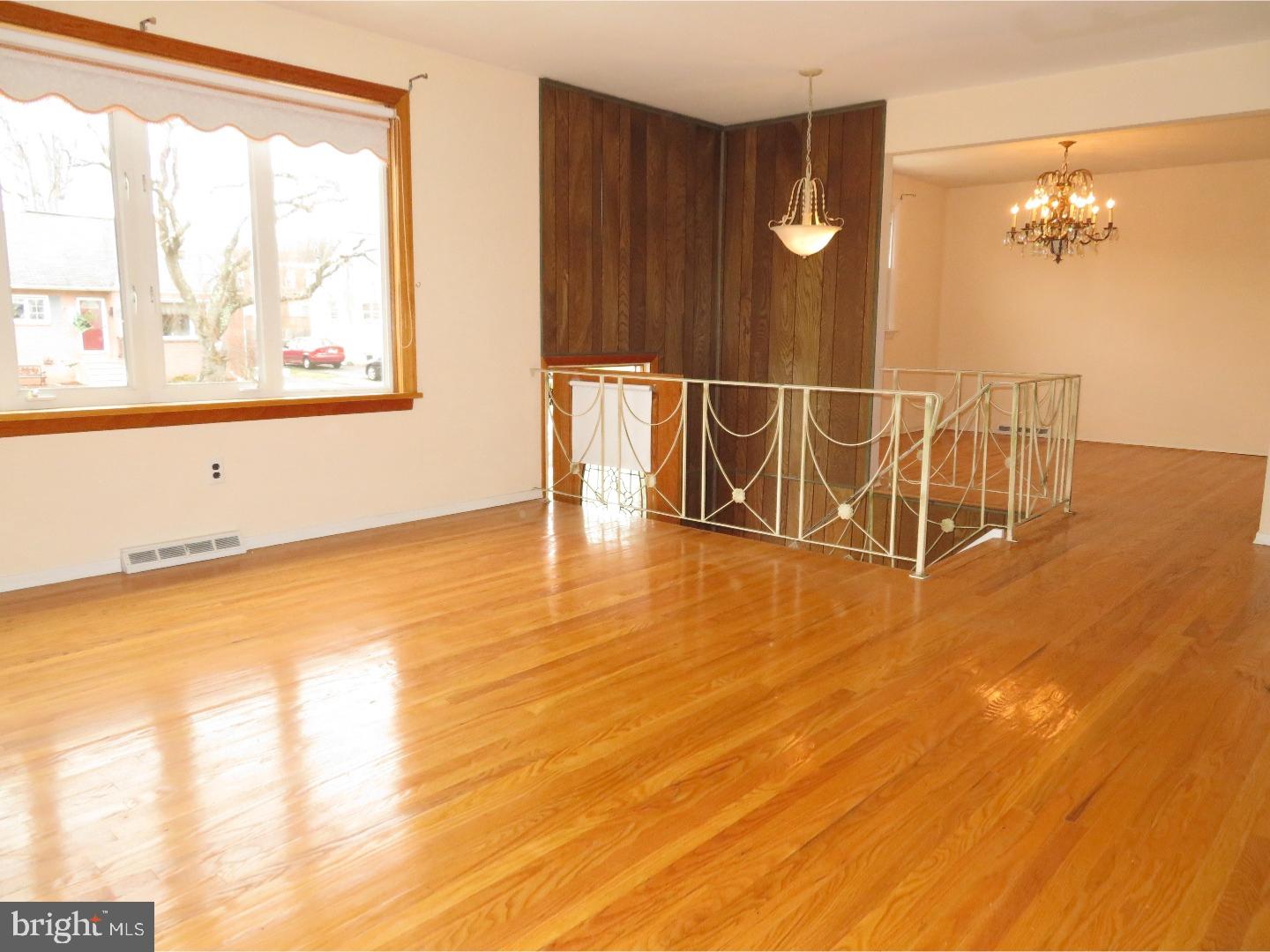12003 Sewell Road Philadelphia, PA 19116 - Photo 1 of 20 Family Room