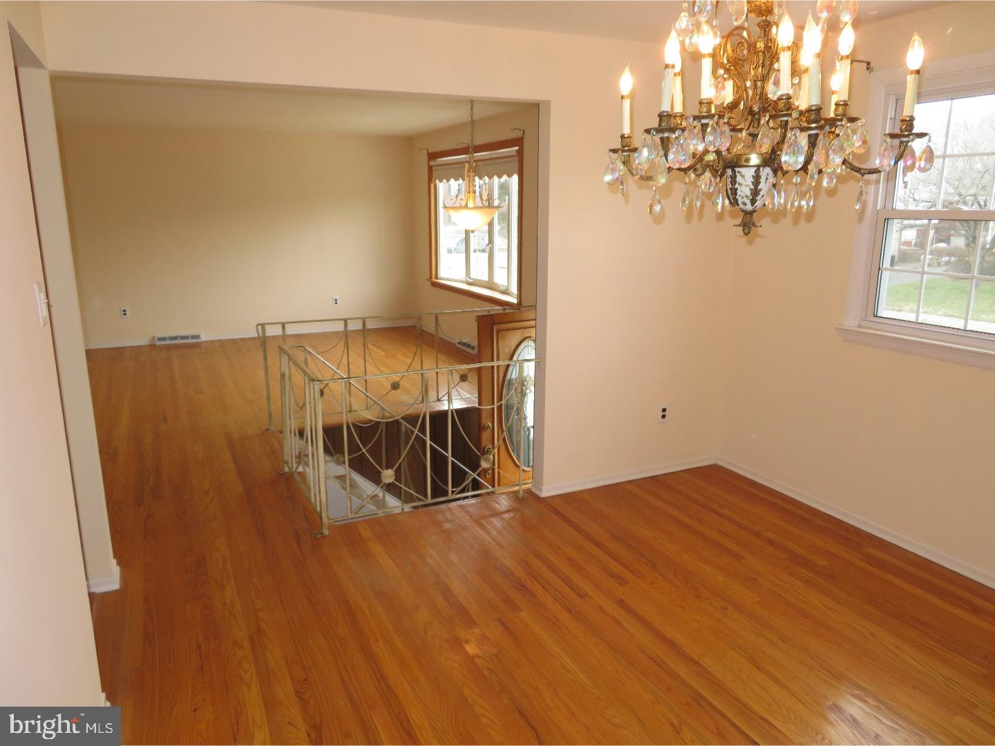 12003 Sewell Road Philadelphia, PA 19116 - Photo 2 of 20 Dining Room