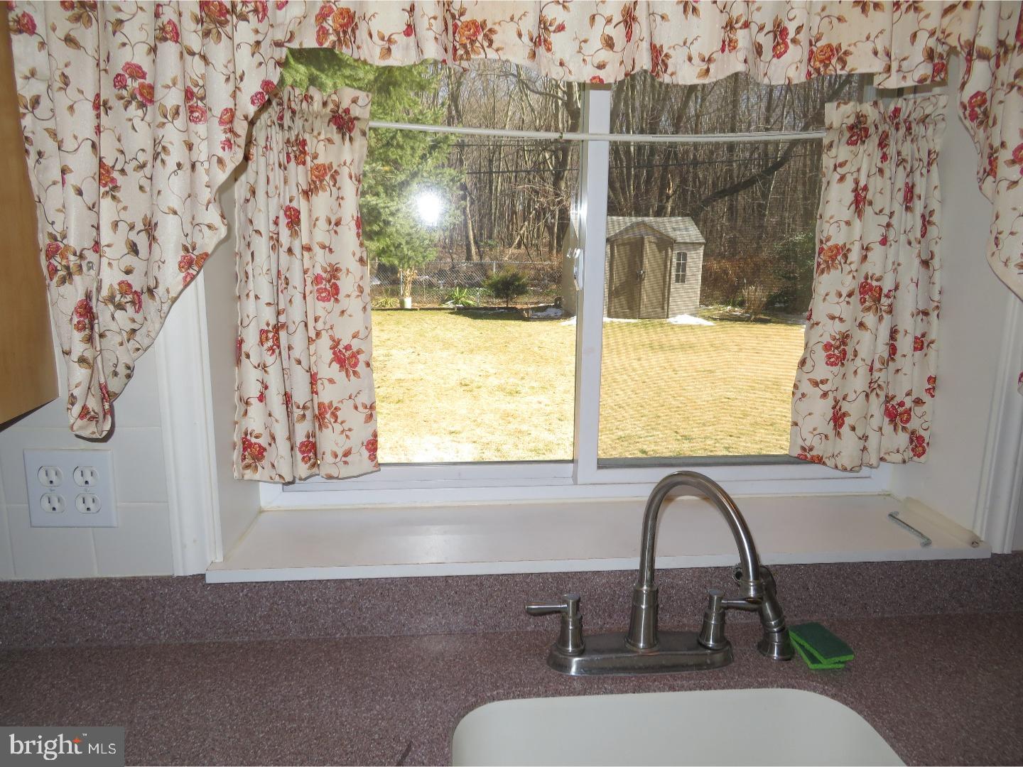 12003 Sewell Road Philadelphia, PA 19116 - Photo 14 of 20