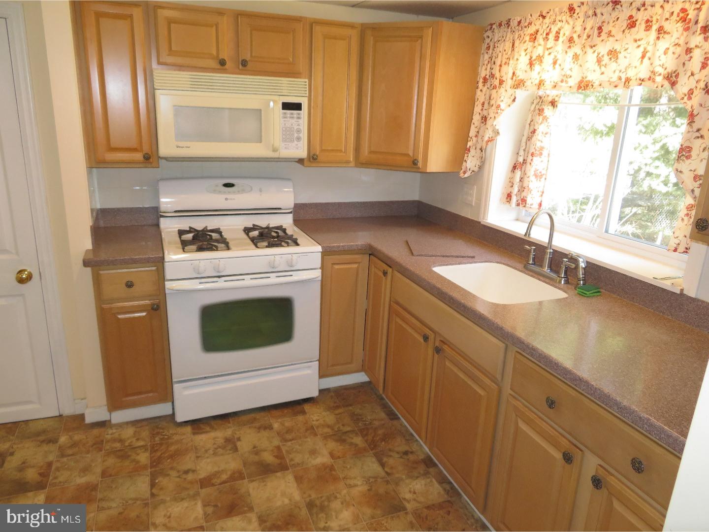 12003 Sewell Road Philadelphia, PA 19116 - Photo 10 of 20