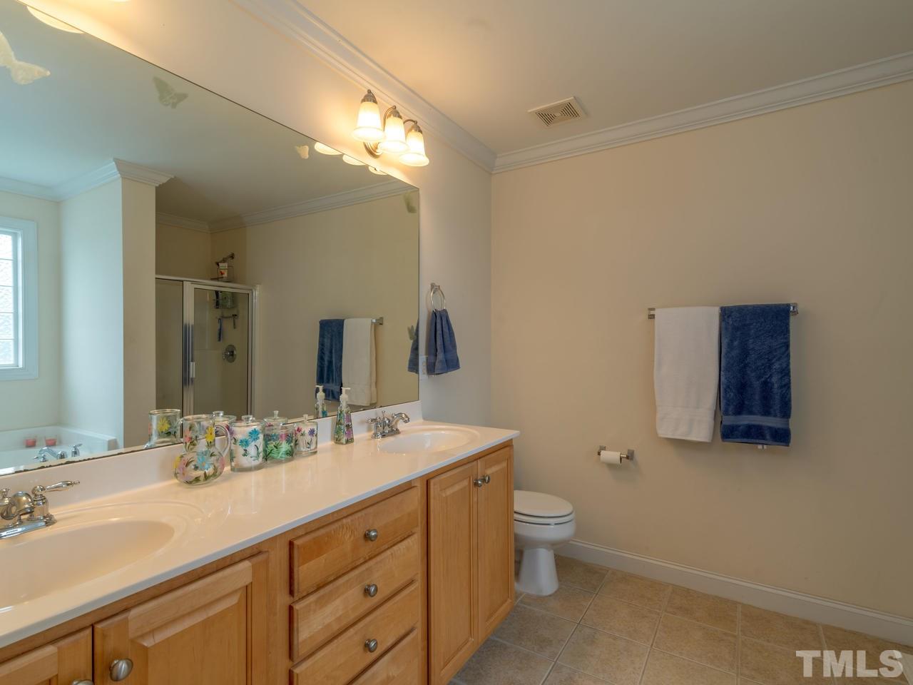 145 West Waycliff Road Henderson, NC 27537 - Photo 18 of 30 Gallery Image 18