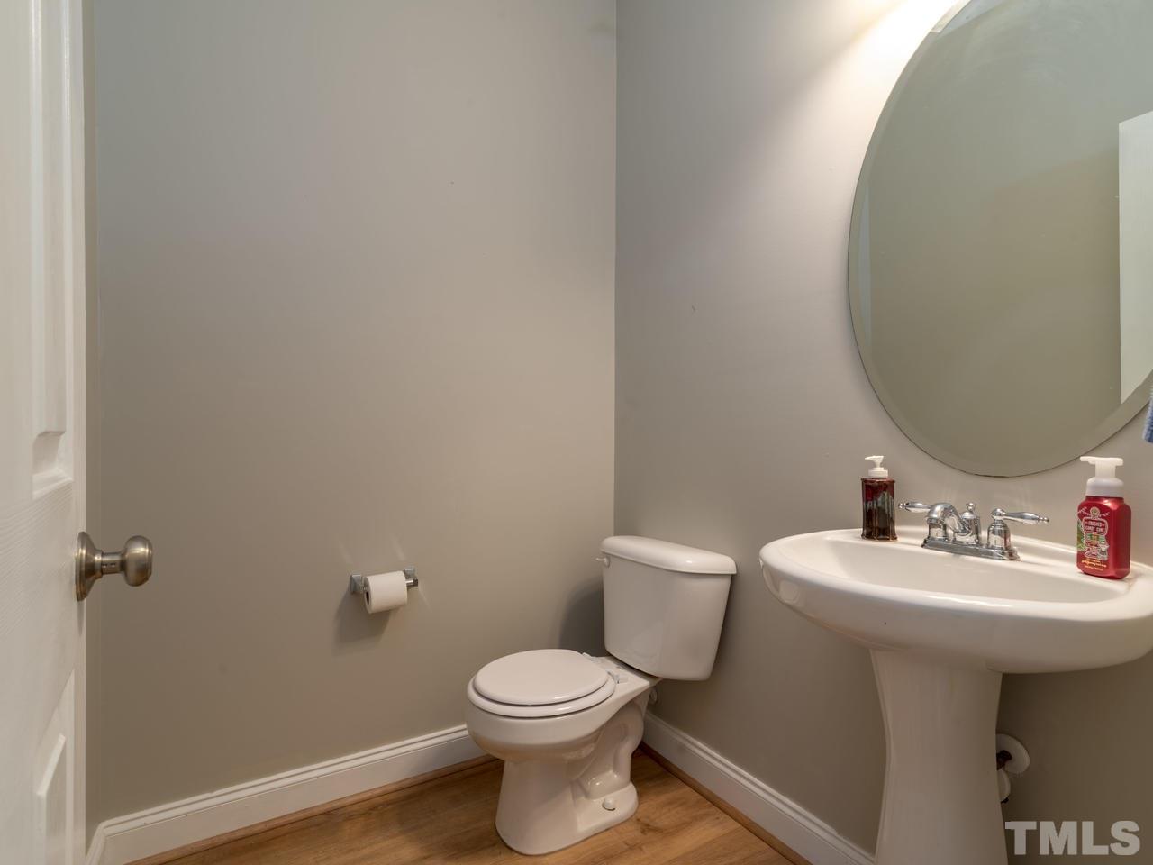 145 West Waycliff Road Henderson, NC 27537 - Photo 6 of 30 Gallery Image 6