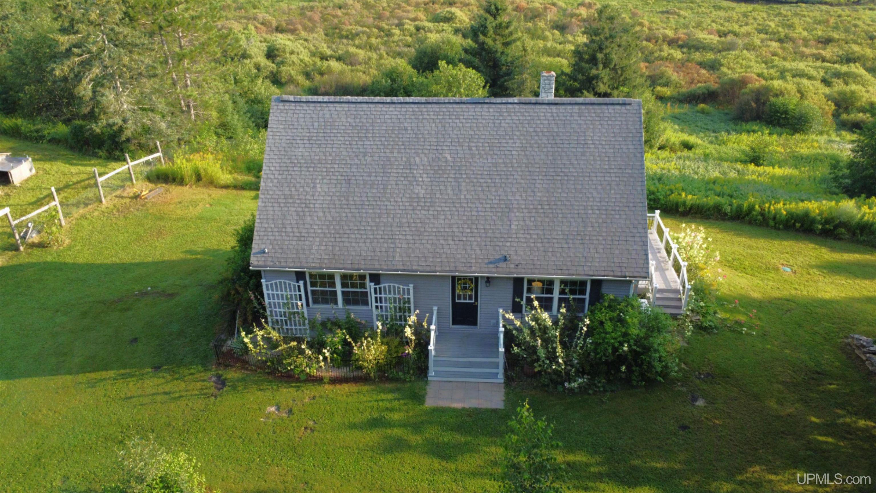 3054 Country Lane Rd Road Eben Junction, MI 49825 - Photo 2 of 78 Gallery Image 2