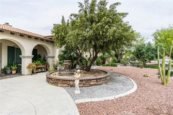 $899,000 | 12348 Winesap Road, Apple Valley, CA 92308