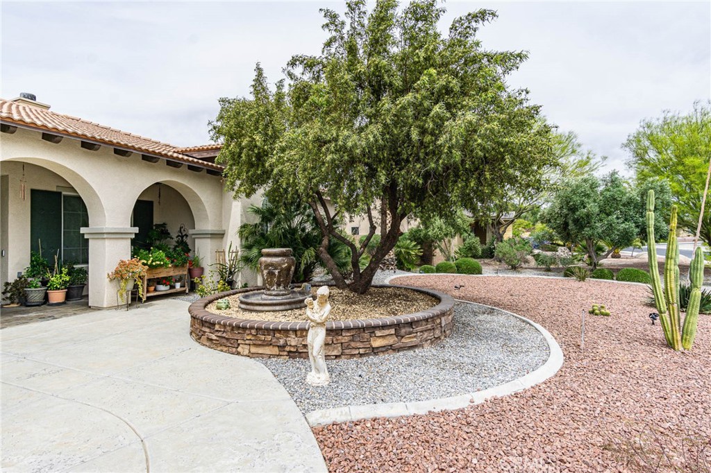 12348 Winesap Road Apple Valley, CA 92308 - Photo 1 of 51