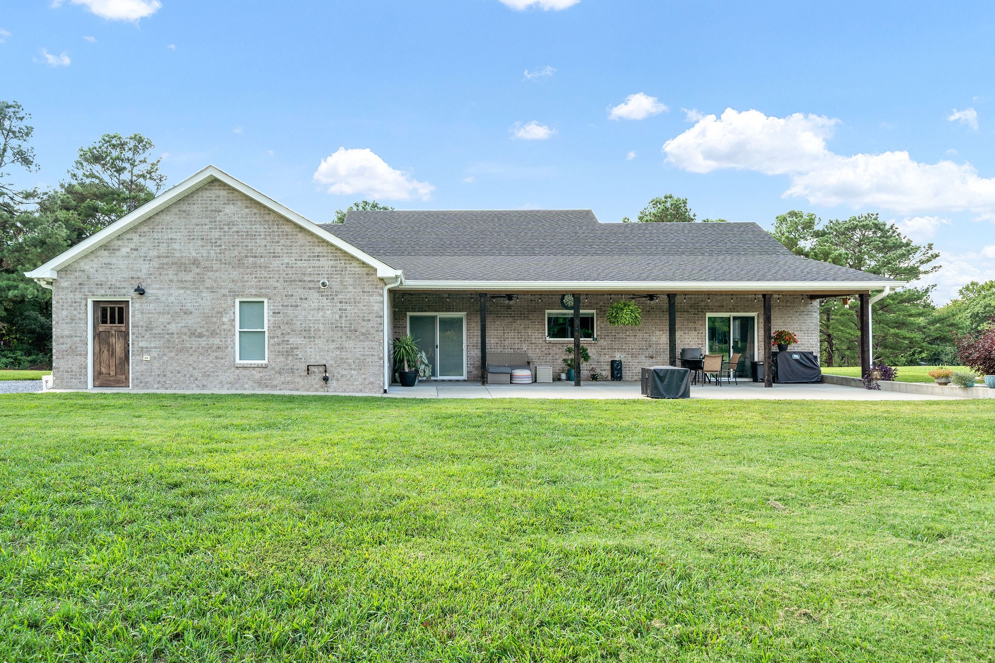 725 Adams Loop Tennessee Ridge, TN 37178 - Photo 2 of 62 Gallery Image 2