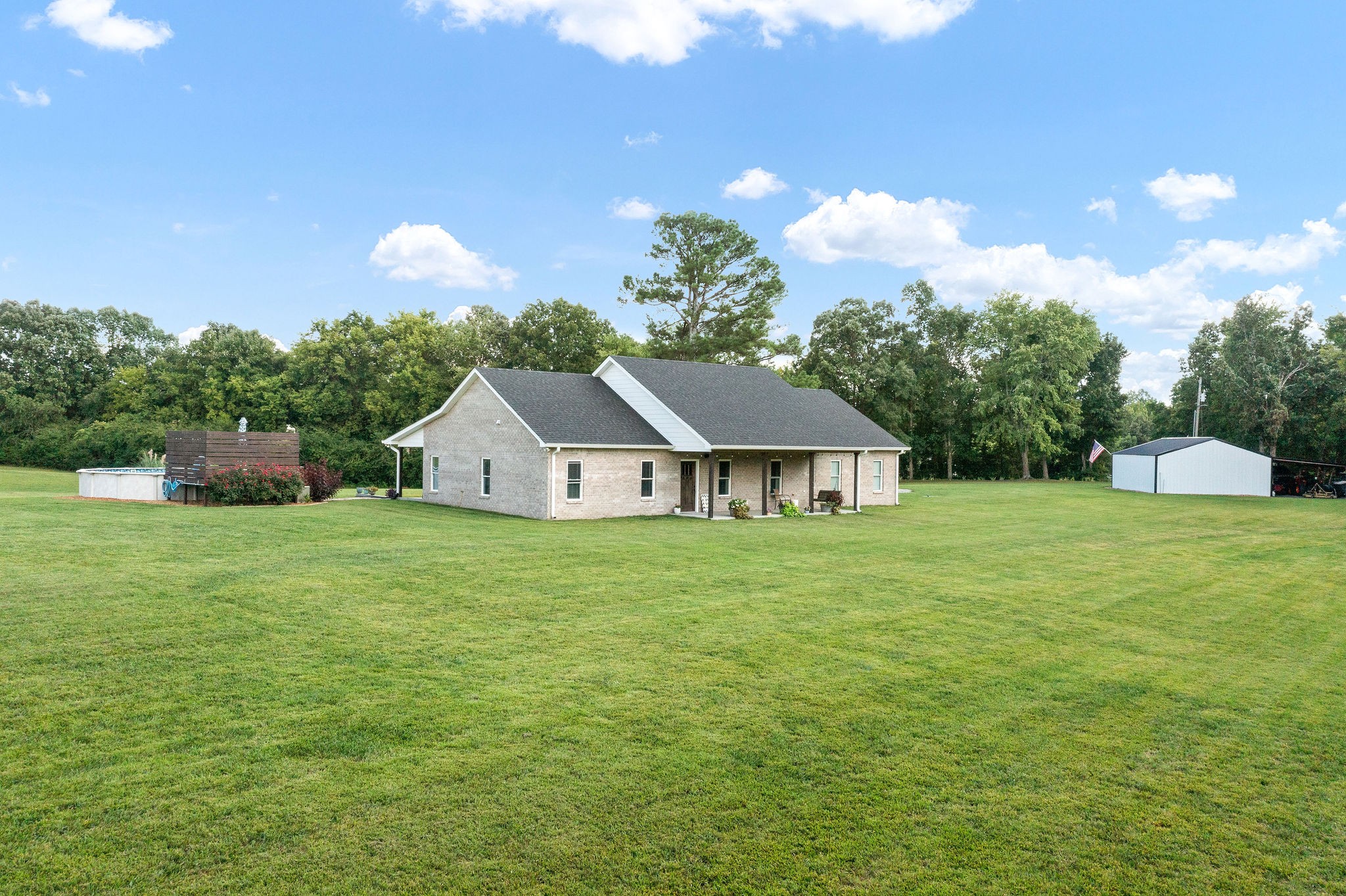 725 Adams Loop Tennessee Ridge, TN 37178 - Photo 5 of 62 Gallery Image 5